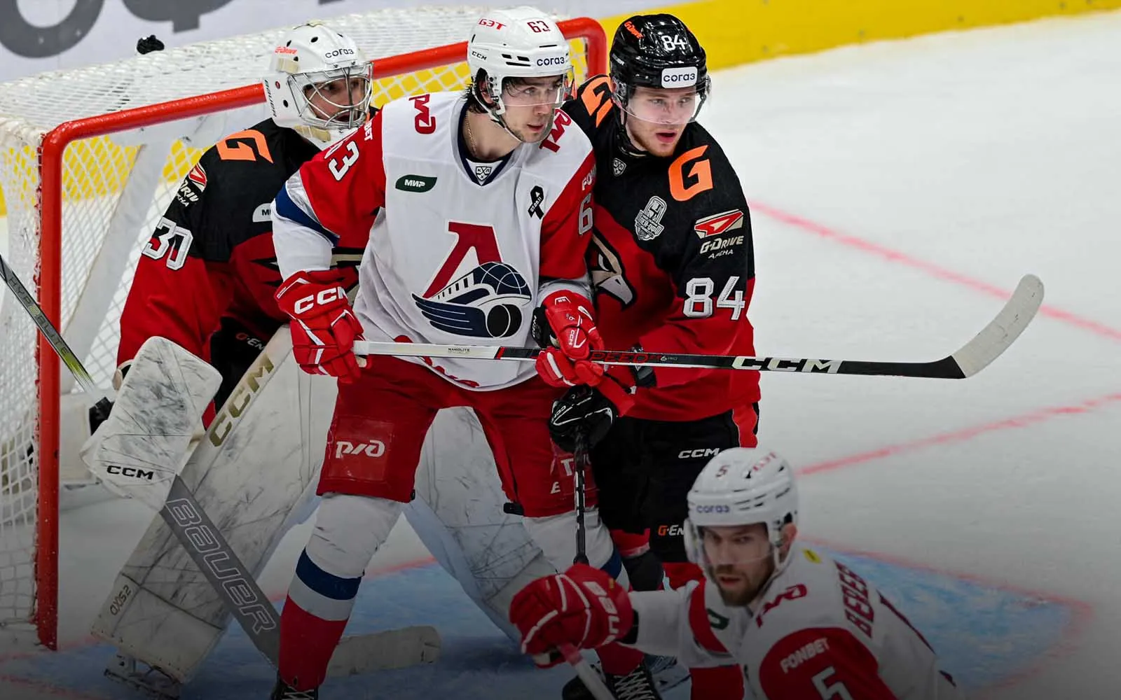 Ярославцы «переехали» «Авангард» за период. На защиту омичей было жалко ...