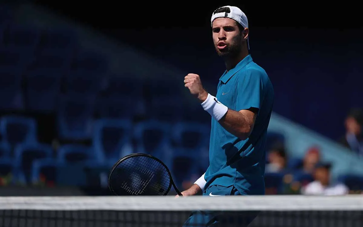 Карен Хачанов