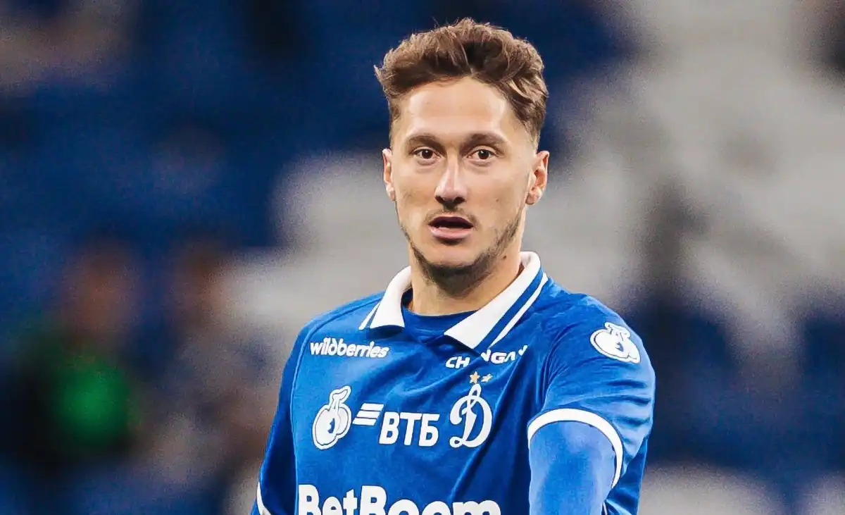anton-miranchuk-dinamo-pari-nn-foto-fk-dinamo-moskva.webp