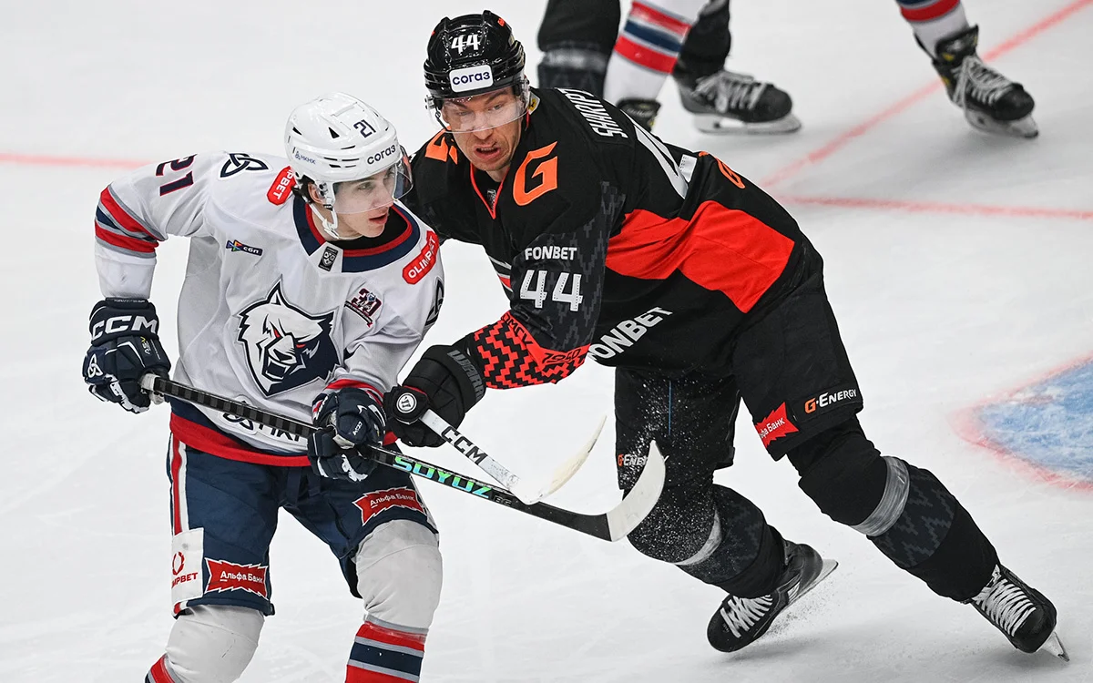 Нефтехимик - Авангард