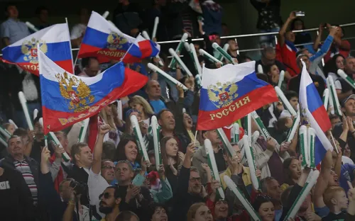 Гимну России аплодировали зарубежные фанаты. Неожиданный инцидент в отборе Евро